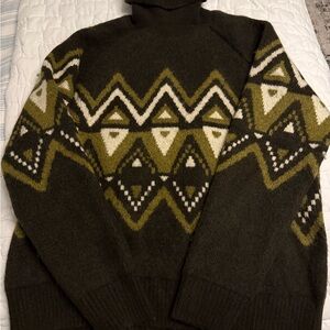 Banana Republic Olive and Cream Turtleneck Sweater